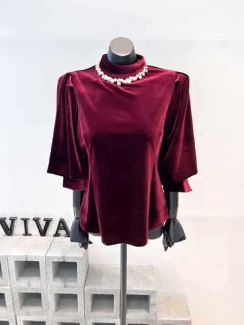 [브리치] VIVA / [VIVA] 22W 하이넥 소매퍼프 벨벳 블라우스