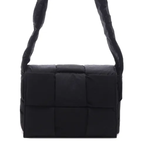 [롯데백화점](잡화)]24SS 남성 패디드 테크 카세트 스몰 크로스백 (755182 VBO81 8803 24S)