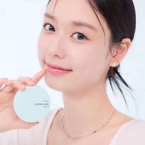 피지쏙 팩트 /유분기만 쏘옥 잡아 화사한 피부 연출 /기름종이 팩트