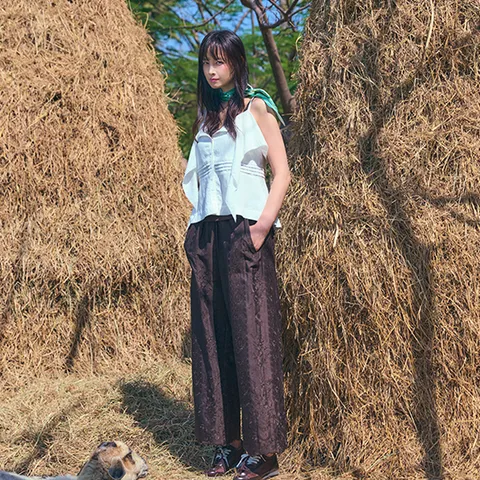 26SS 플로럴 자카드 스캘럽 팬츠