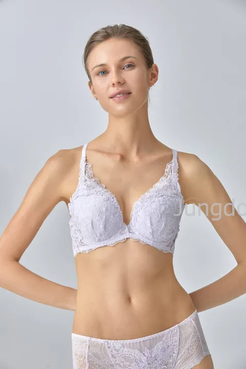 블랙라벨 케미컬자수볼륨몰드브라 BR948A