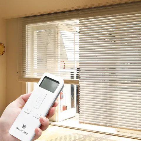 창안애 전동 원목 오동나무 우드블라인드 (리모컨 1개 포함)