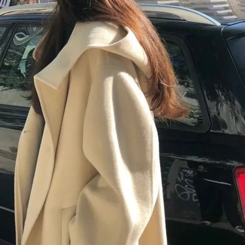 [하프클럽] 망담 겨울 오버핏 후드 롱코트 블랙 아이보리 하객룩 데일리룩 모직 코트 아우터