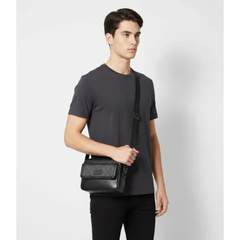 FW24 남성 GG로고 스몰 크로스백 795464 FACU5 1000