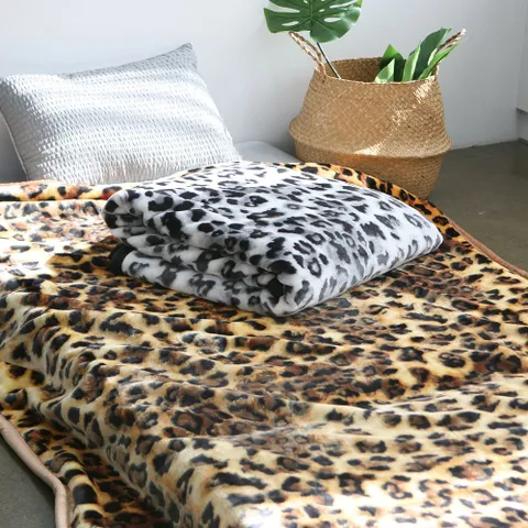 레오파드 라운드 겨울 밍크 담요 극세사 싱글 담요이불 담요망토 담요극세사 블랭킷담요