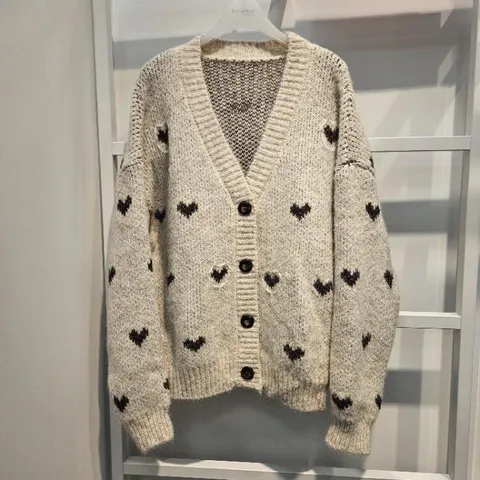 HC11 하트 루즈핏가디건 MB4ZKCM303Z