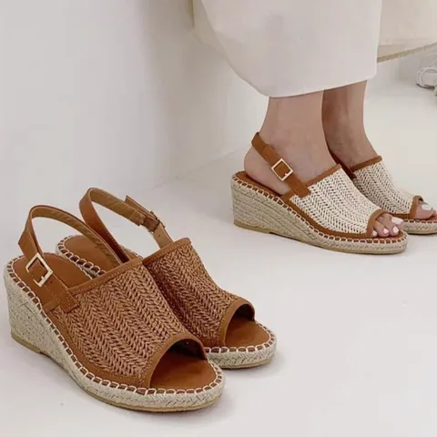 [브리치] 인해하우스 / 여성 데일리 여름 메쉬 웨지힐 샌들