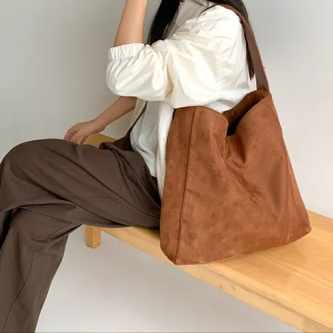 [브리치]  / 여성용 스웨이드 빅팩 숄더백