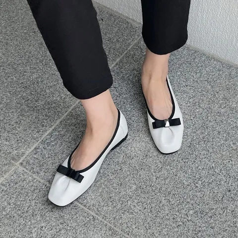 띠베스 소가죽 리본장식 플랫 2cm 4cm