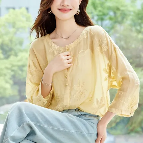 [브리치] 제로투올샵 / 여성용 자수 V넥 린넨 셔츠 블라우스 여름 연노랑