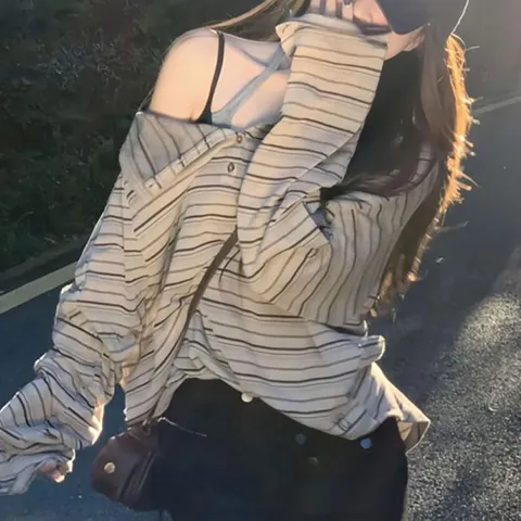 오버핏 스트라이프 셔츠 남방 언발 오프숄더룩 (37547634)