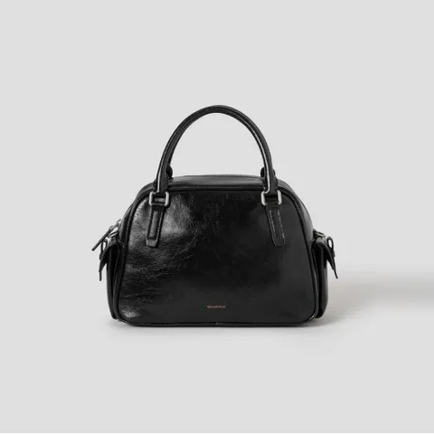 빈폴ACC 쥬니 라운드형 탑지퍼 토트백 - 블랙 BE59D3M025