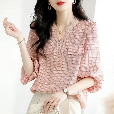 [하프클럽/디애이치]핑크 체커 레이스 블라우스