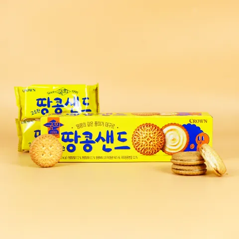 크라운 국희 고소한 땅콩샌드 93g / 비스킷