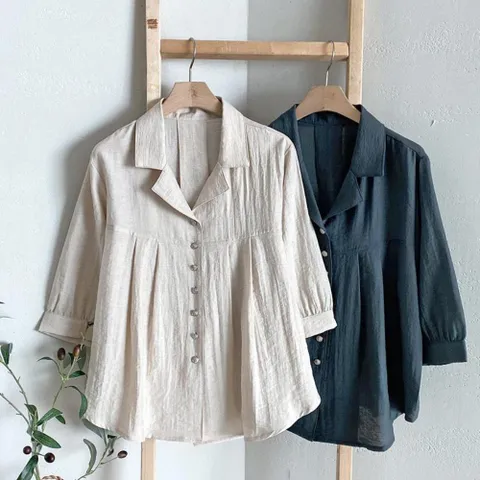 여성 린넨 루즈핏 동글단추 셔링 7부소매 블라우스
