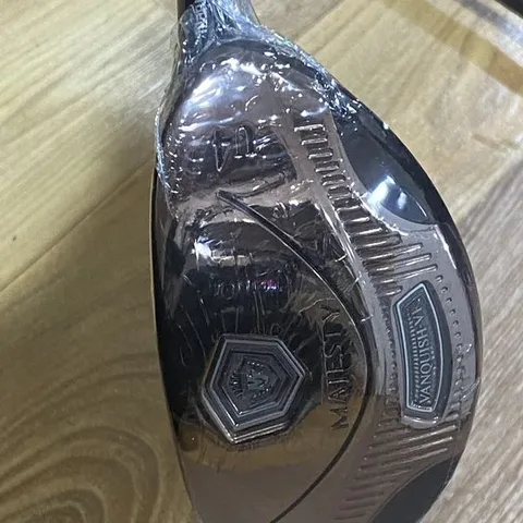 [하프클럽] 마제스티 뱅퀴시-VR 유틸리티 4번 샤프트 R 판매합니다.