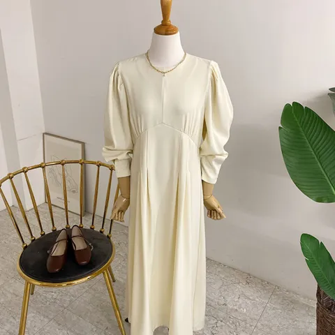 [브리치] 허니제이 / 나윈 절개 핀턱 퍼프소매 롱 원피스(2color)