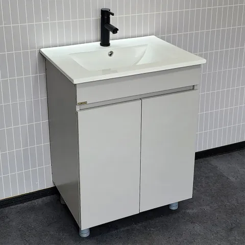 [라비앙] 시크 매립형 욕실 하부장 +세면기 600 하부장/ 웜그레이 (수전 팝업 트랩 미포함-필요시 추가구매)