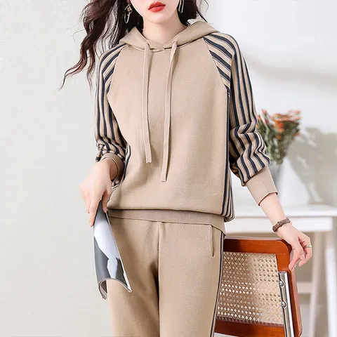 [헬리꽁땡]스트라이프후드 상하세트 트레이닝복 홈웨어 바지세트 바지투피스