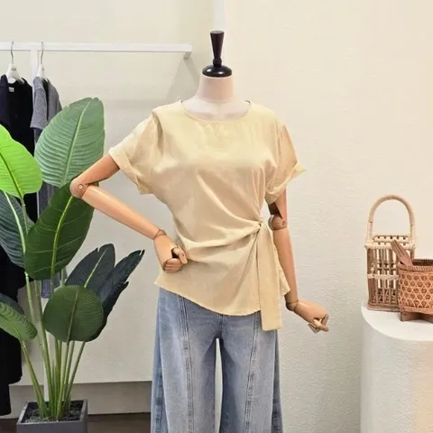FM6E3BL34295_사이드 셔링 라운드 블라우스
