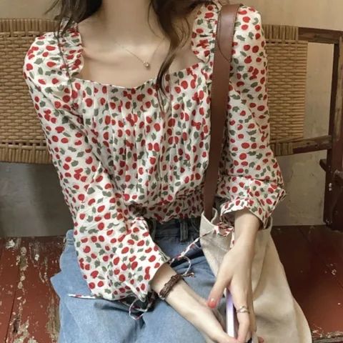 러블리 앵두패턴 크롭기장 스퀘어넥 블라우스 여성반팔티셔츠 여성티셔츠 여자크롭티
