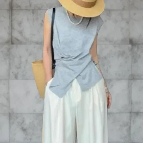 [하프클럽] 여성 슬리브리스 슬릿 드레이프 니트