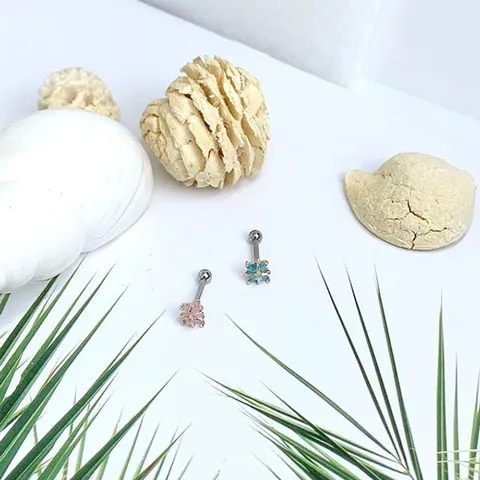 (낱개판매) 스퀘어 기프트 피어싱 피어싱 크리스탈귀걸이 럭셔리피어싱 블링 큐빅