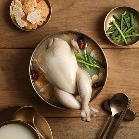 능이품은 한우사골 누룽지 삼계탕 1.1kg x 2팩