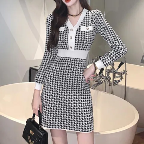 흰색 라인 포인트 배색 니트 원피스 20대 30대 예쁜옷 20대원피스 30대원피스 데일리원피스