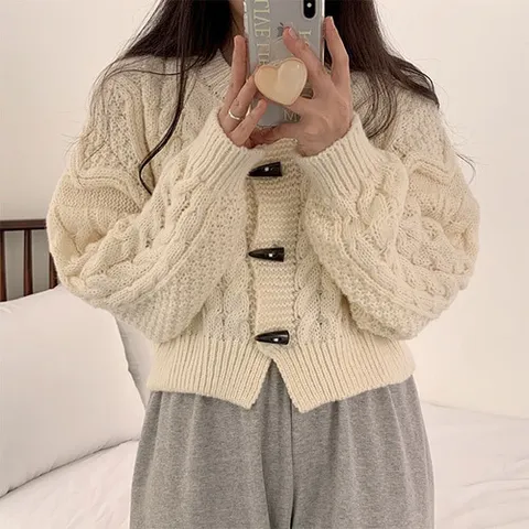 [브리치] 피치모드 / 떡볶이 꽈배기 니트 오버핏 크롭 가디건