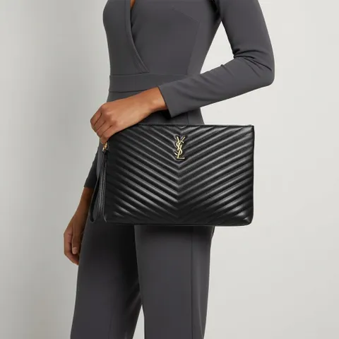 여성 마틀라쎄 클러치백 (440222 CWU01 1000) 25SS