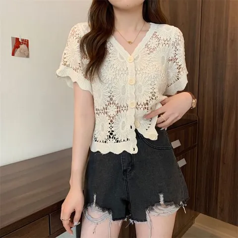 [하프클럽/모노위크]망고 빈티지 펀칭 뜨개 플라워 크롭 반팔 니트가디건