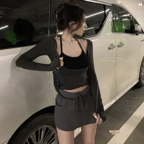 브라탑 긴소매 크롭탑 솔리드 투피스캐주얼 꾸안꾸 베이직티셔츠 브이넥 긴팔 브라탑