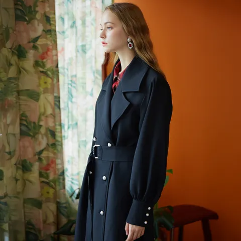 BLACK TRENCH COAT