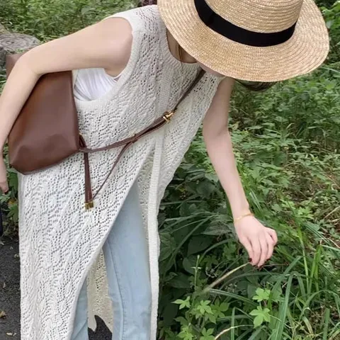 [하프클럽/블랙퀸]펀칭레이스 롱니트조끼 blk001699