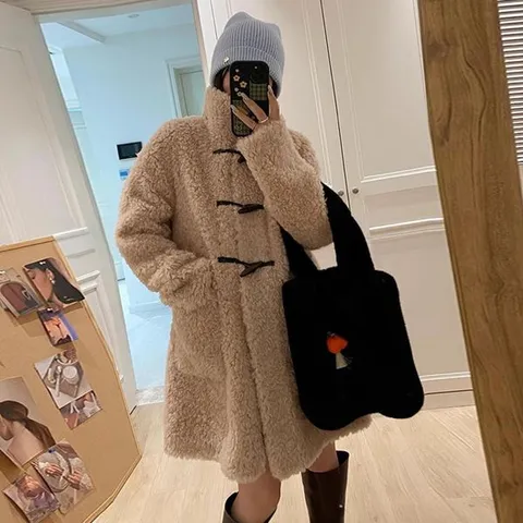 [하프클럽] 치와 양털 더플 시어링 하프 코트