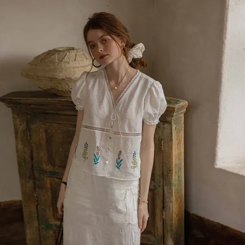 DA_Embroidery pattern lace top