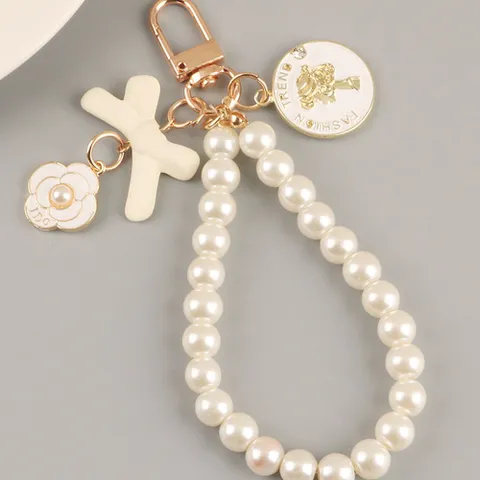 가방 자동차 키 열쇠 여자 진주 스트랩 키링 크림 자동차키링 가방키링 비즈키링 자동차키홀더