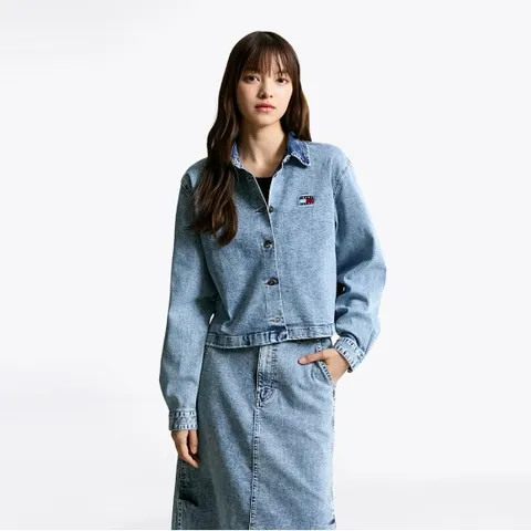 [정상가: 169000원] 타미진스 데님 크롭 셔켓 (T32F6WSH11TWL11A5)