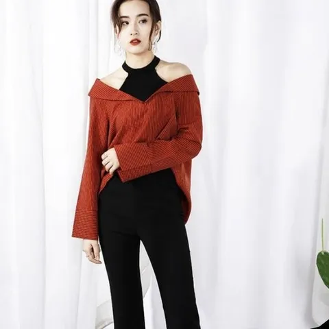 [하프클럽] Rly 오프숄더 데일리 셔츠