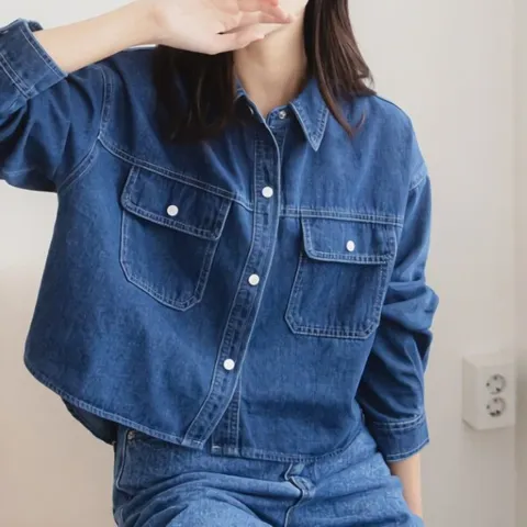 여성 모던 청 버튼 카라 크롭 데님 셔츠