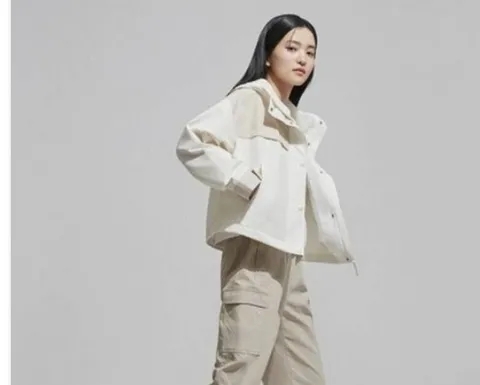 여성 무브 메쉬 후드 바람막이 PHF2JJ2700 463694