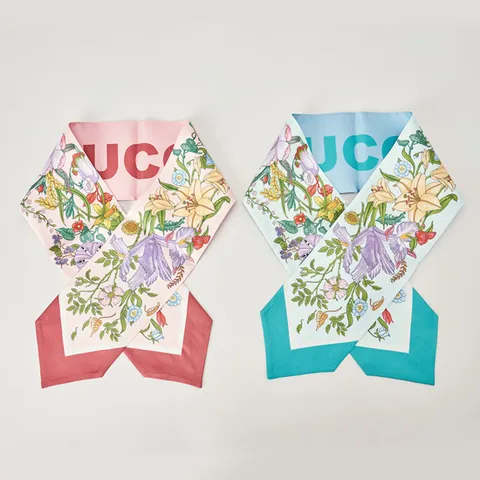 [정가 329000원] 플로라 실크 스카프(700424 3G001)