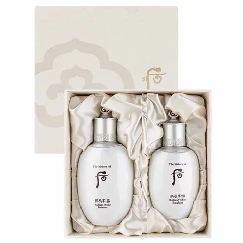 촉촉한 수분과 빛나는 피부톤을 한번에 여성 2종 세트 촉촉한 수분과 빛나는 피부톤을 한번에