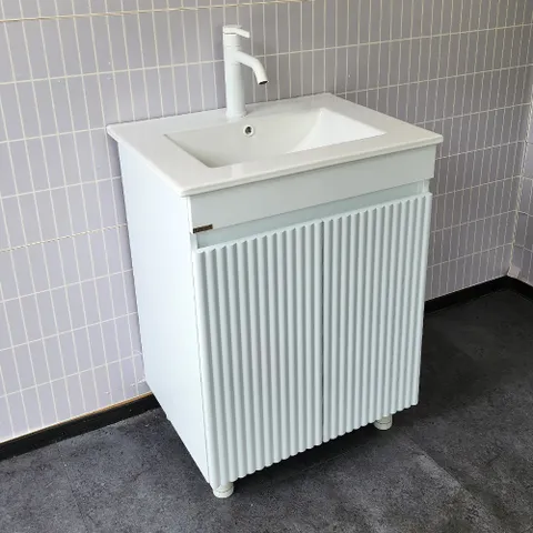 [라비앙] 엠보싱 매립형 욕실 하부장 +세면기 600 하부장/ 화이트 (수전 팝업 트랩 미포함-필요시 추가구매)