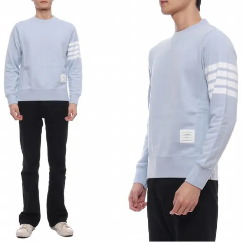 24FW 남성 사선 스트라이프 맨투맨 (MJT021H 00535 480 24F)