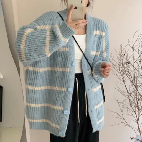 도톰한 루즈핏 데일리 단가라 패턴 포인트 가디건