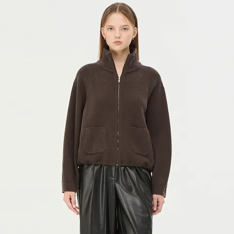 [본사] 퀼팅 배색 니트 집업 _SAKC33461BR