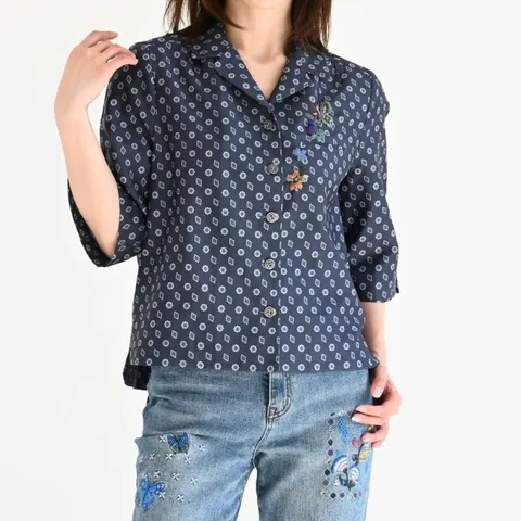 [롯데백화점](여성)]코튼 새틴 프린트 블라우스 B252WB2070