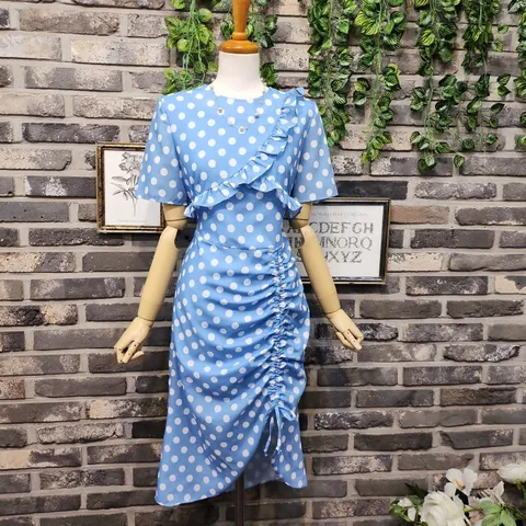 [브리치]  / 프릴 셔링 디테일 도트 땡땡이 라운드 원피스